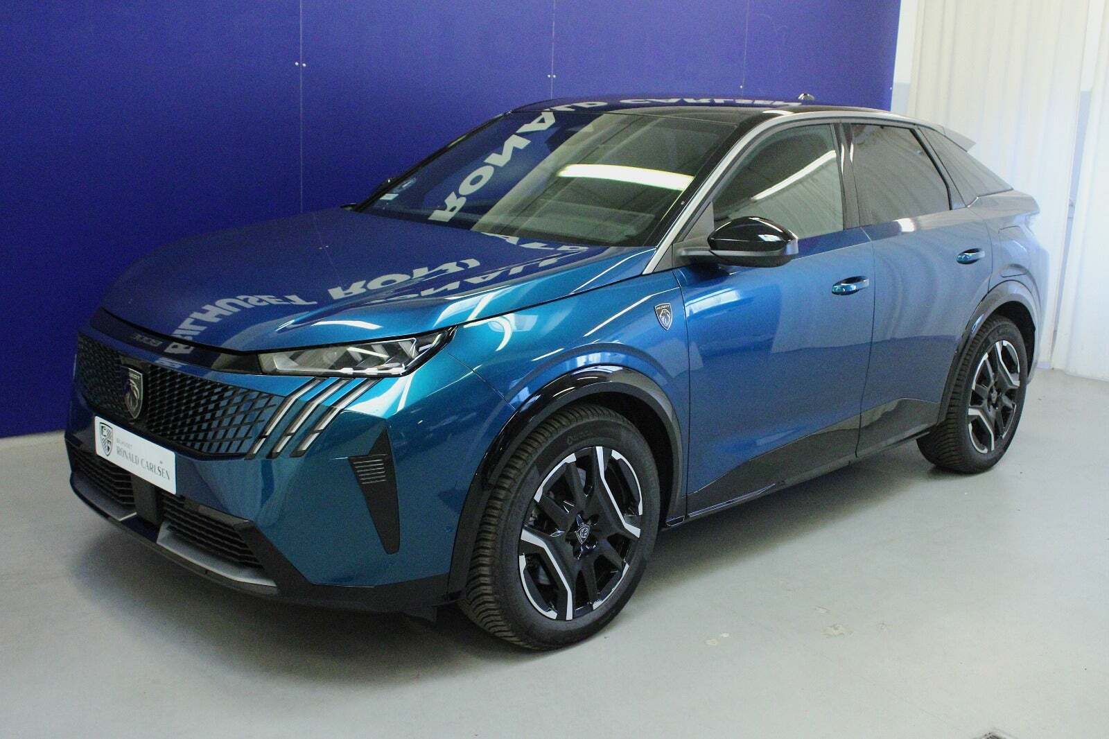 Peugeot e-3008 77 GT Pack