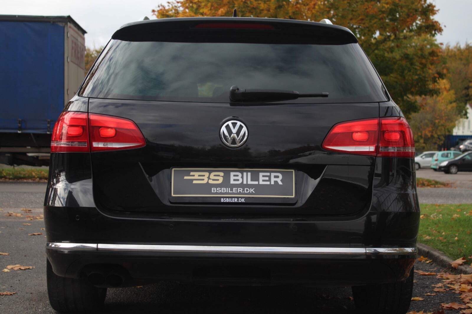 Sort VW Passat fra 2012