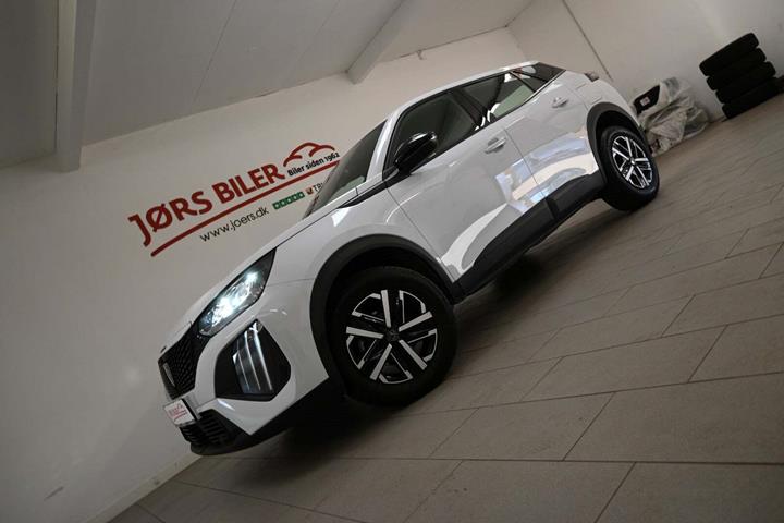 Hvid Peugeot 2008 fra 2024