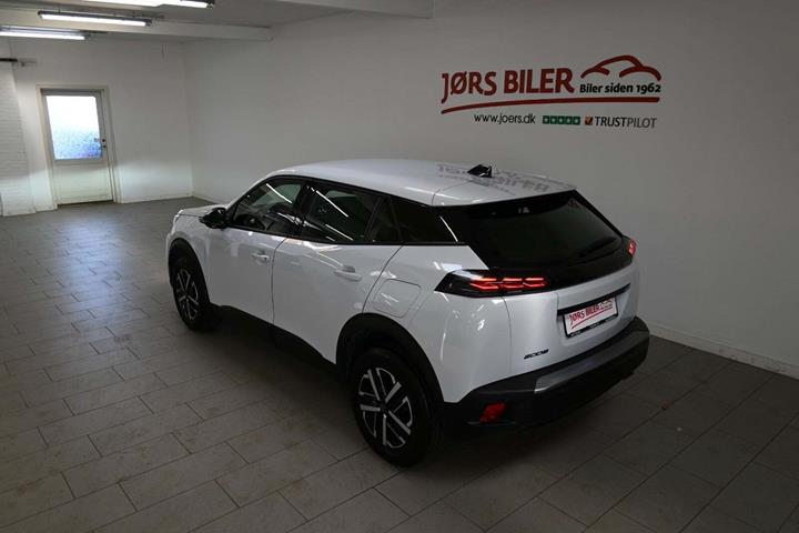 Hvid Peugeot 2008 fra 2024