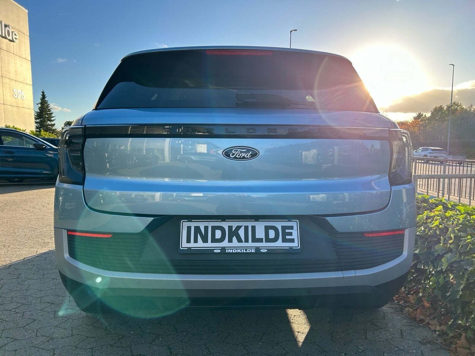 Ford Explorer 82 Select Extended Range