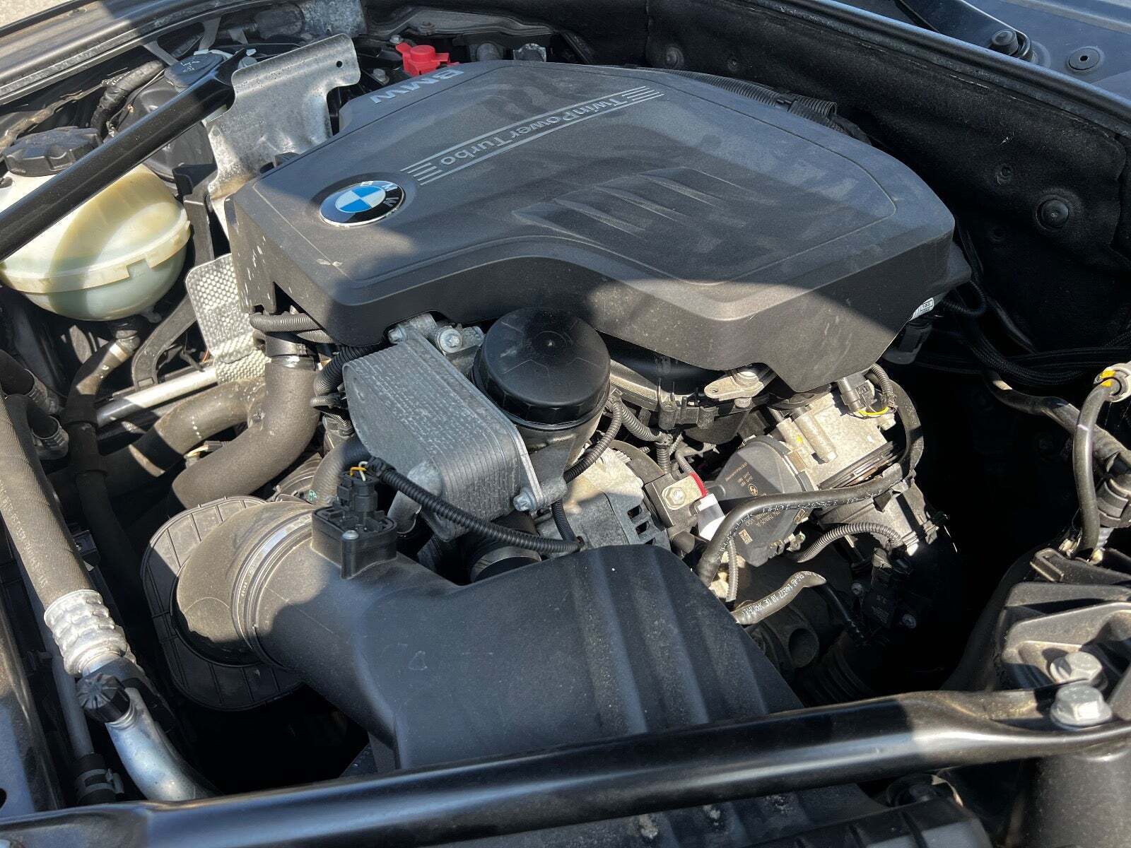 Sort BMW 520i fra 2013