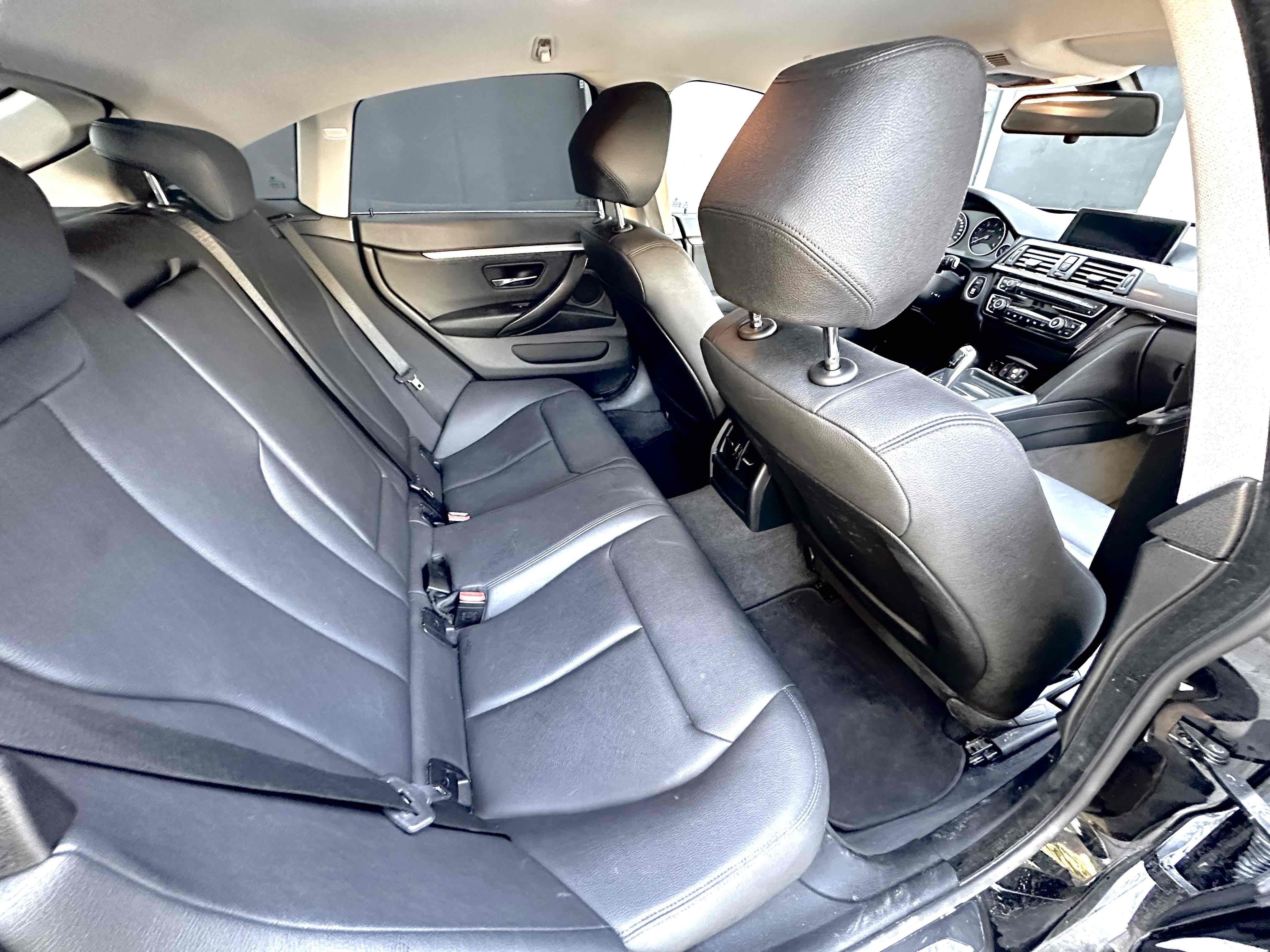 Sort BMW 4-serie fra 2015