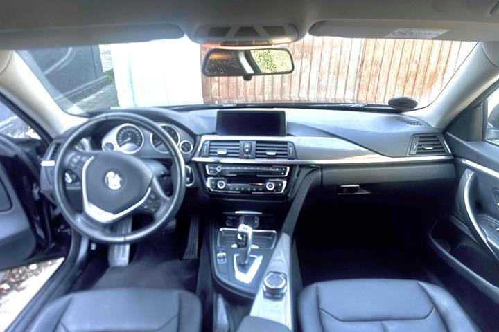 Sort BMW 4-serie fra 2015