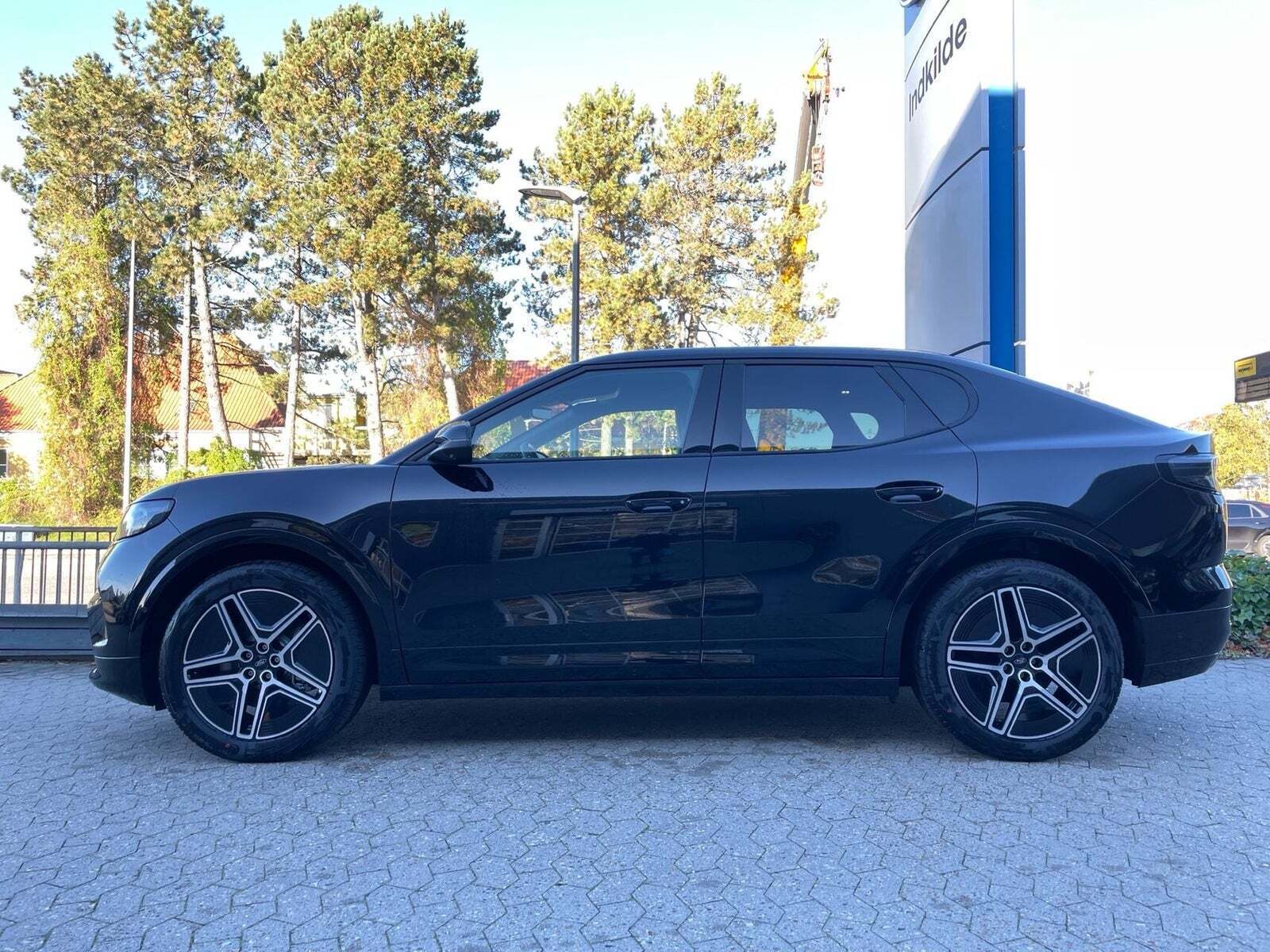 Ford Capri 82 Premium Extended Range