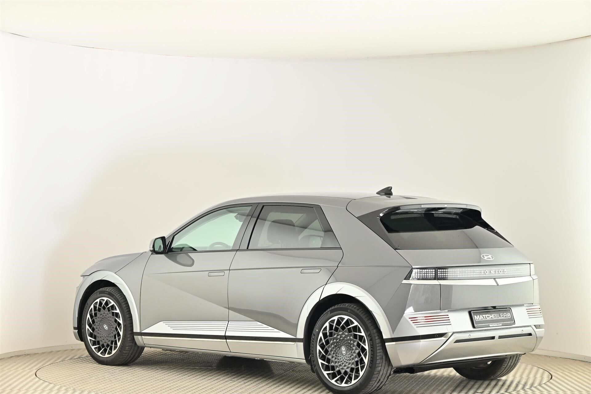 Hyundai Ioniq 5 Electric 72,6 kWh Essential 218HK 5d Aut.