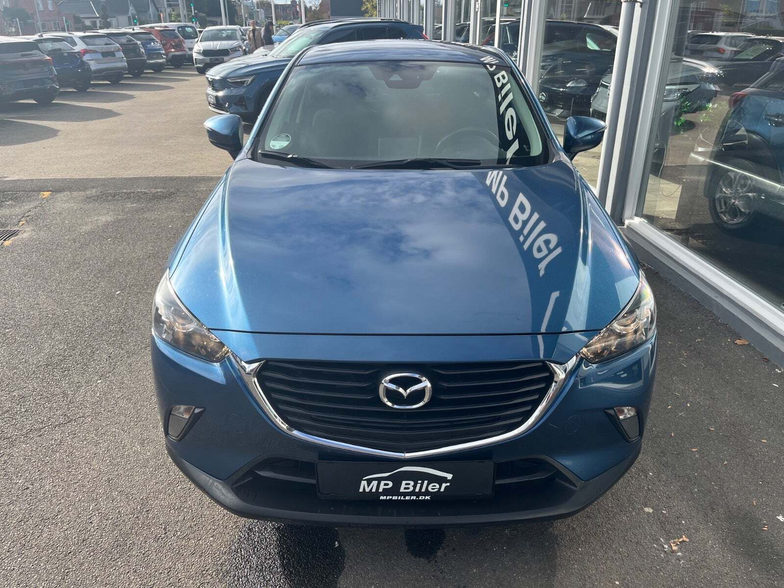 Blå Mazda CX-3 fra 2017