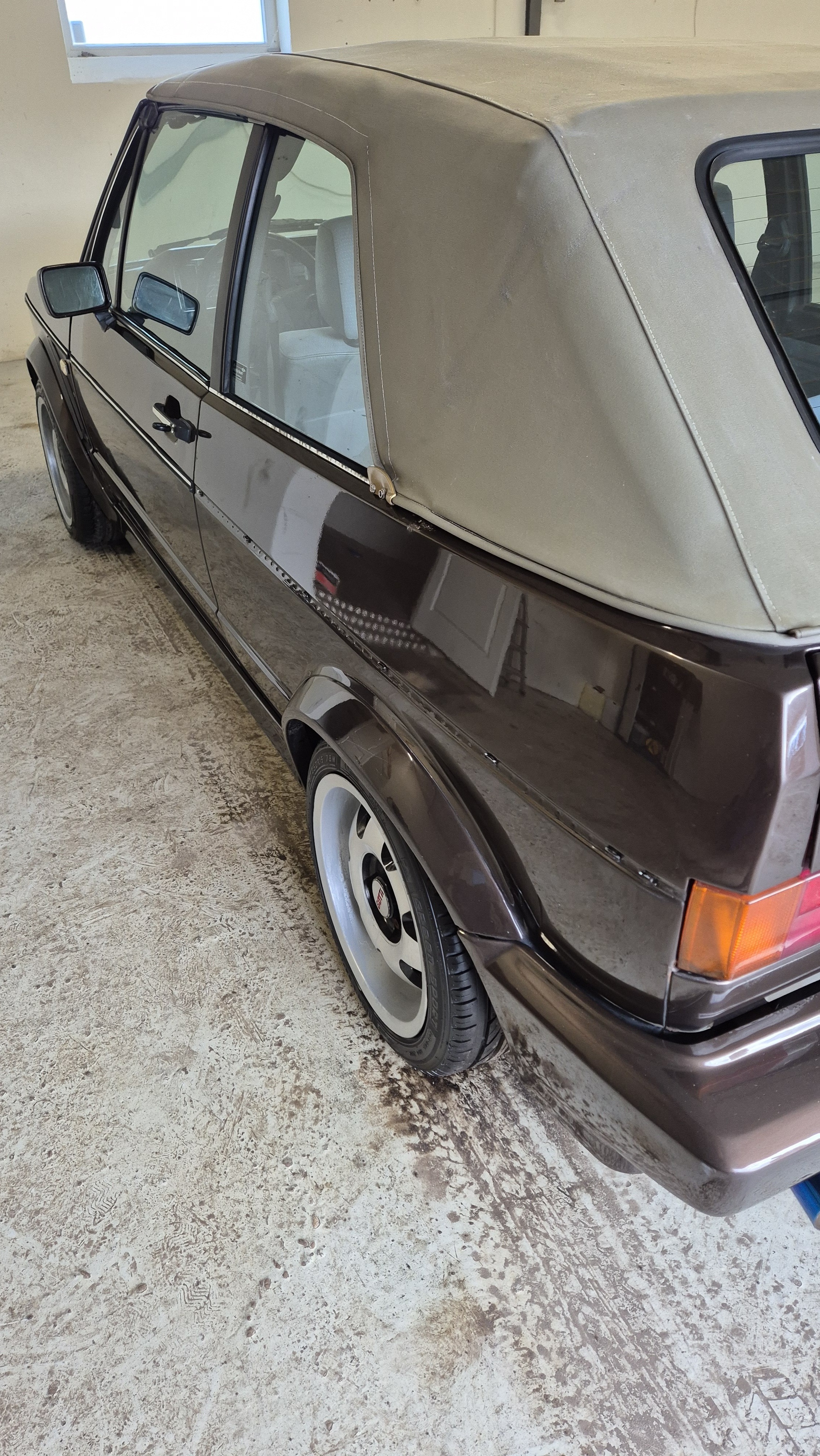 Brun VW Golf fra 1988
