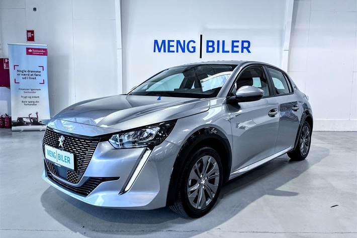 Grå Peugeot e-208 fra 2021 set udefra