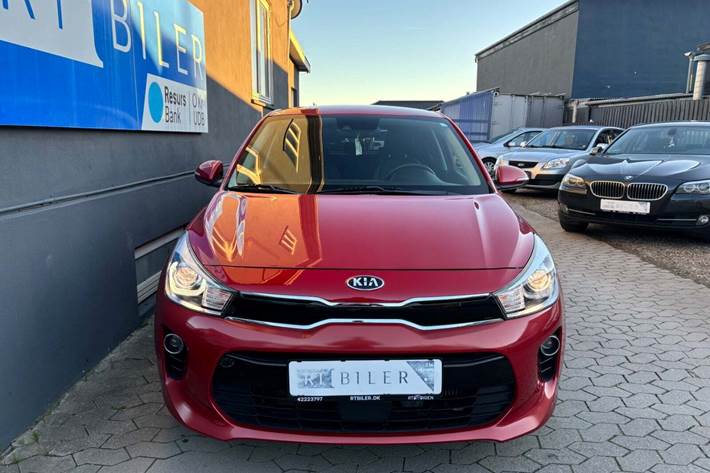 Hvid Kia Rio fra 2017