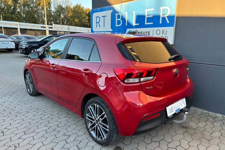 Hvid Kia Rio fra 2017