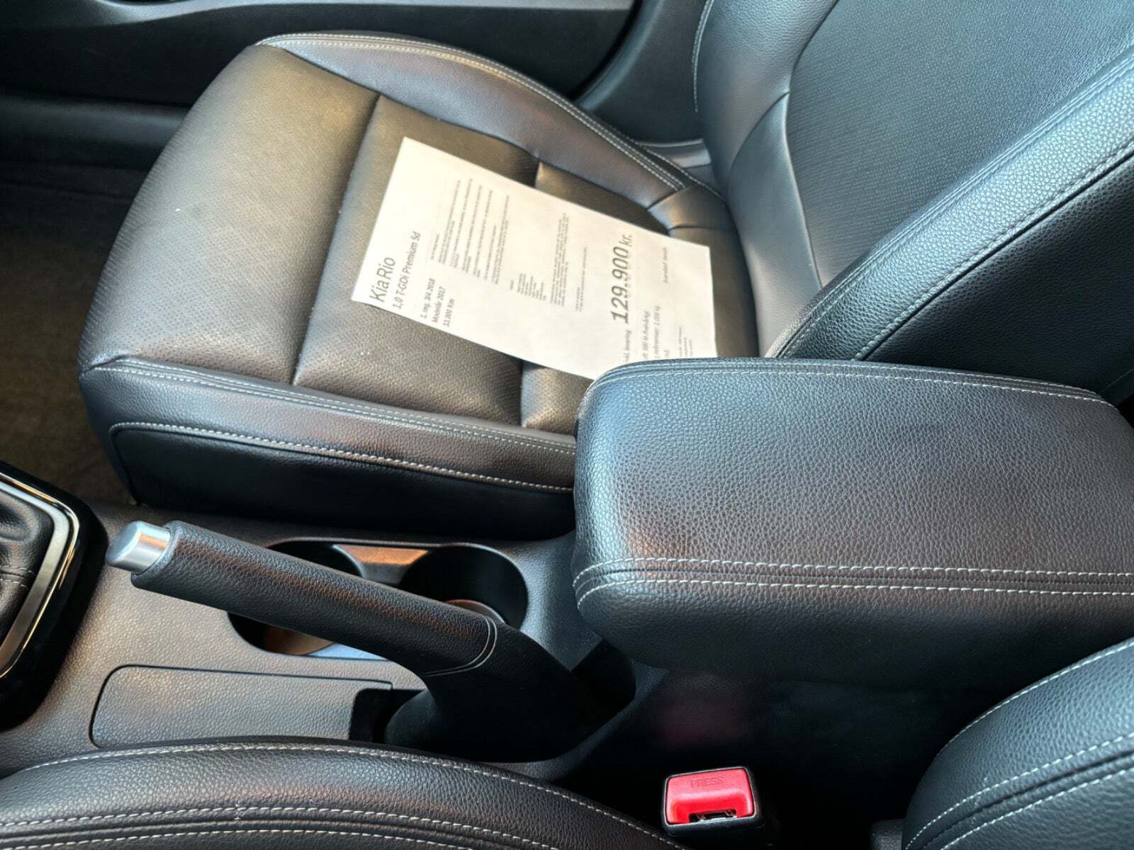 Hvid Kia Rio fra 2017