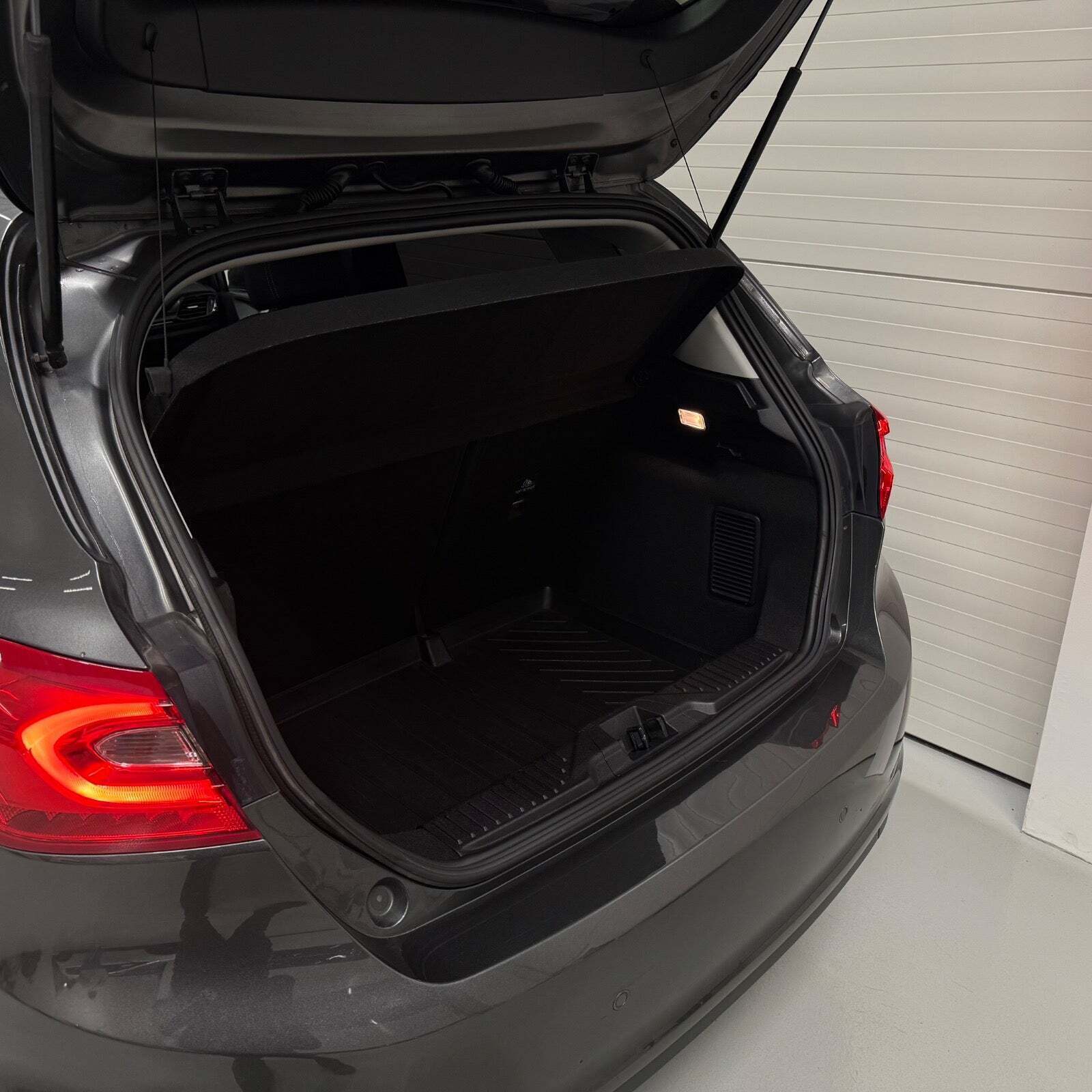 Grå Ford Fiesta fra 2020