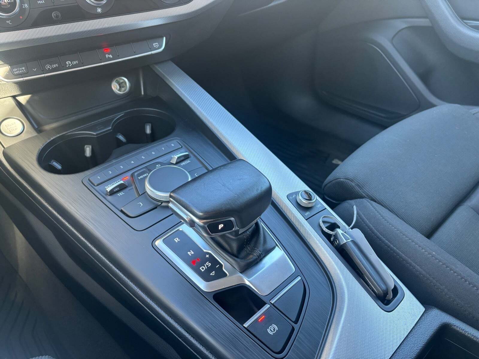 Hvid Audi A4 fra 2019