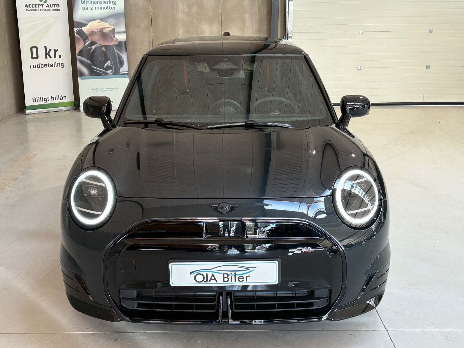 Mini Cooper E JCW Trim L