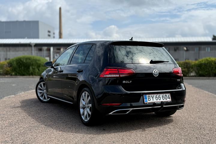 Sort VW Golf fra 2017