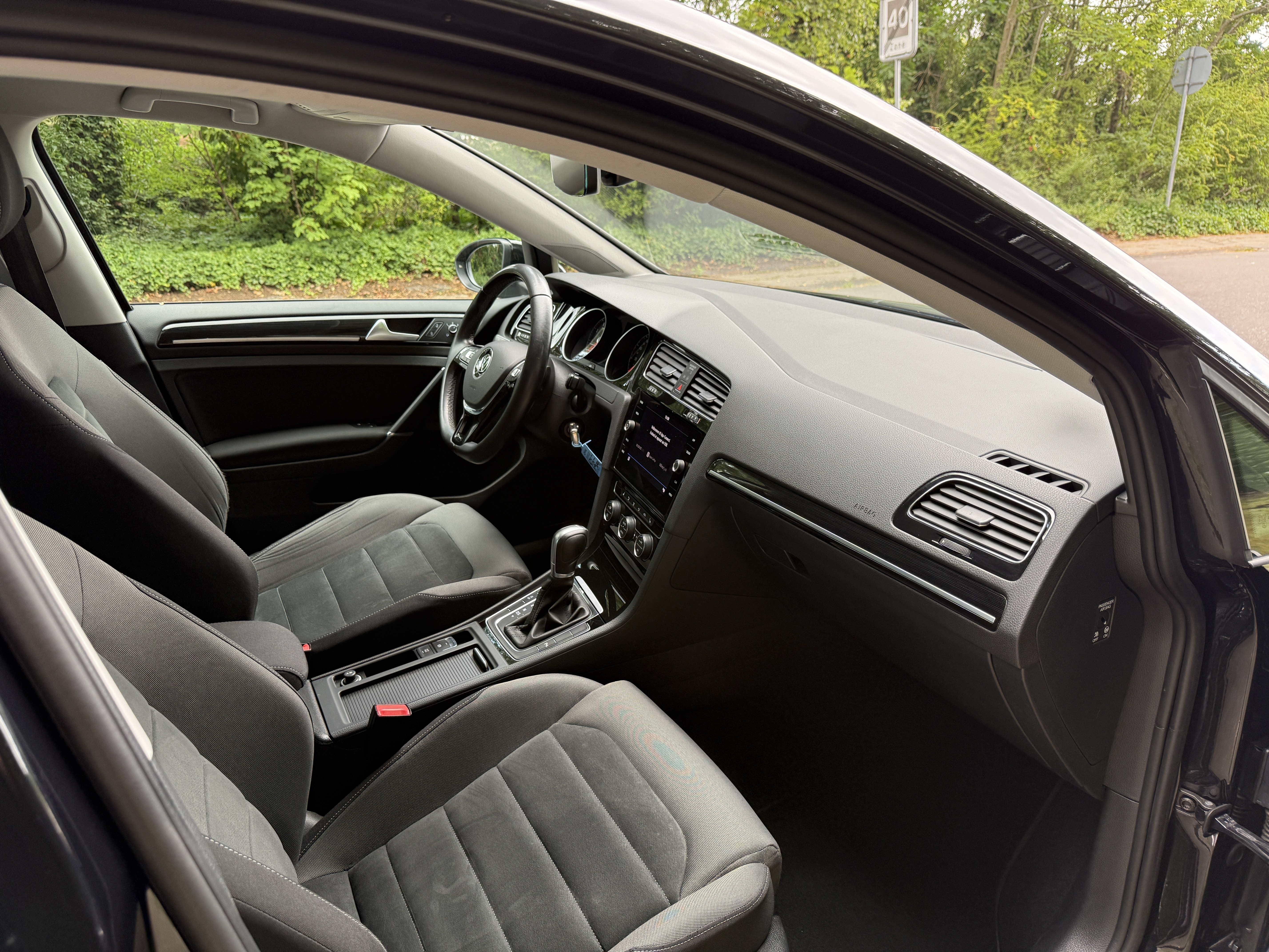 Sort VW Golf fra 2017