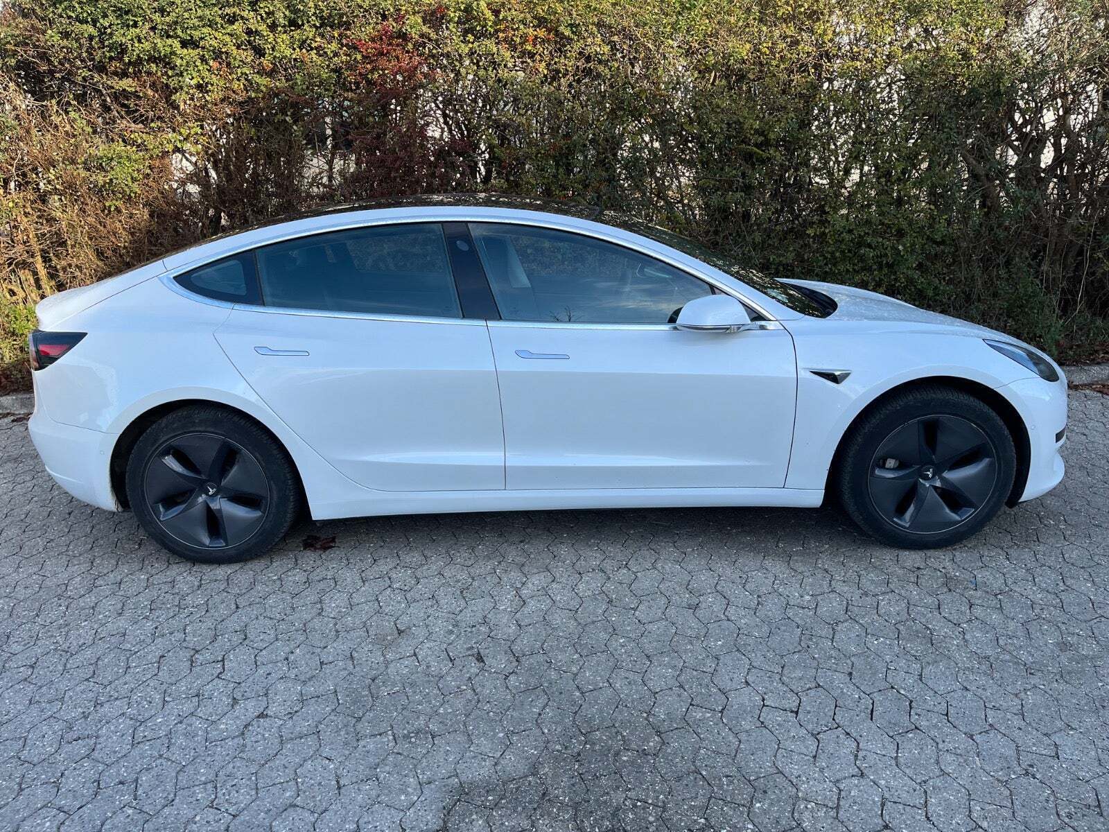Tesla Model 3 Standard Range+ RWD