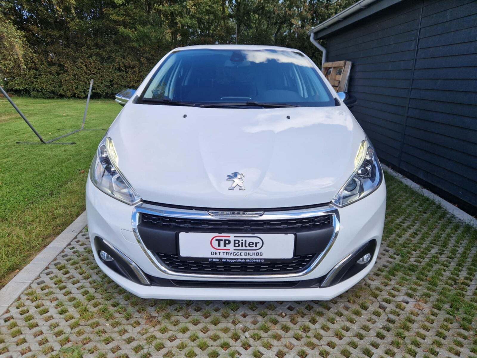 undefined Peugeot 208 fra 2016