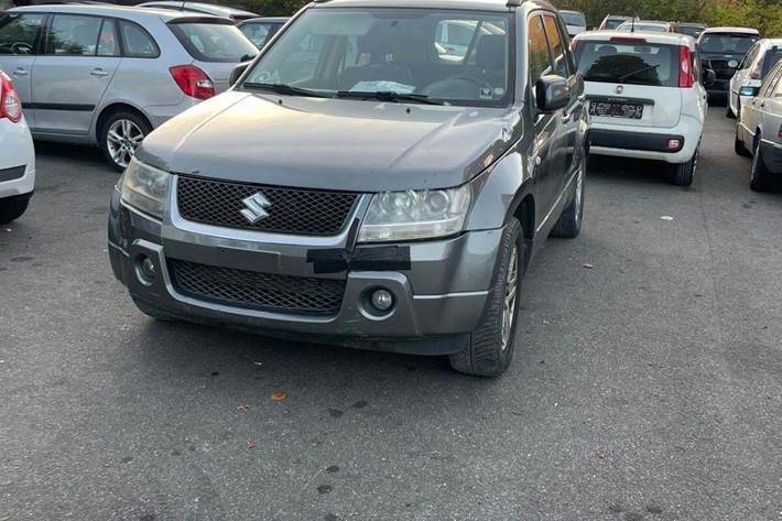 undefined Suzuki Grand Vitara fra 2009 set udefra