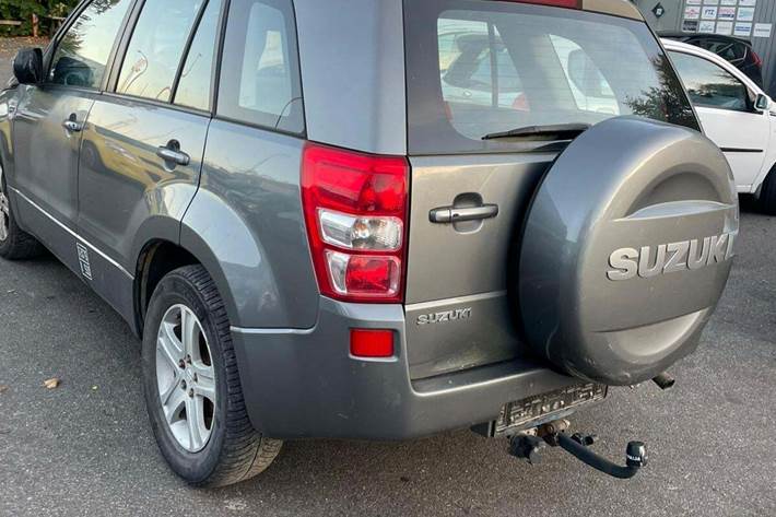undefined Suzuki Grand Vitara fra 2009 set udefra