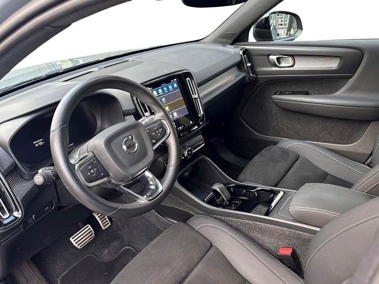 Volvo XC40 P6 ReCharge Core