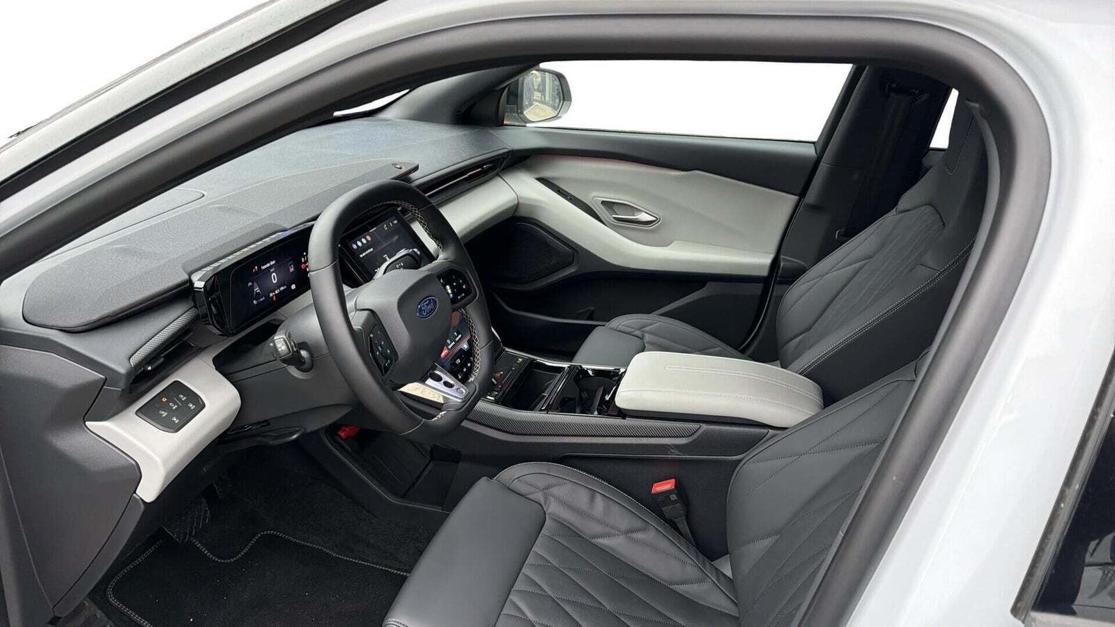 Ford Capri 82 Premium Extended Range