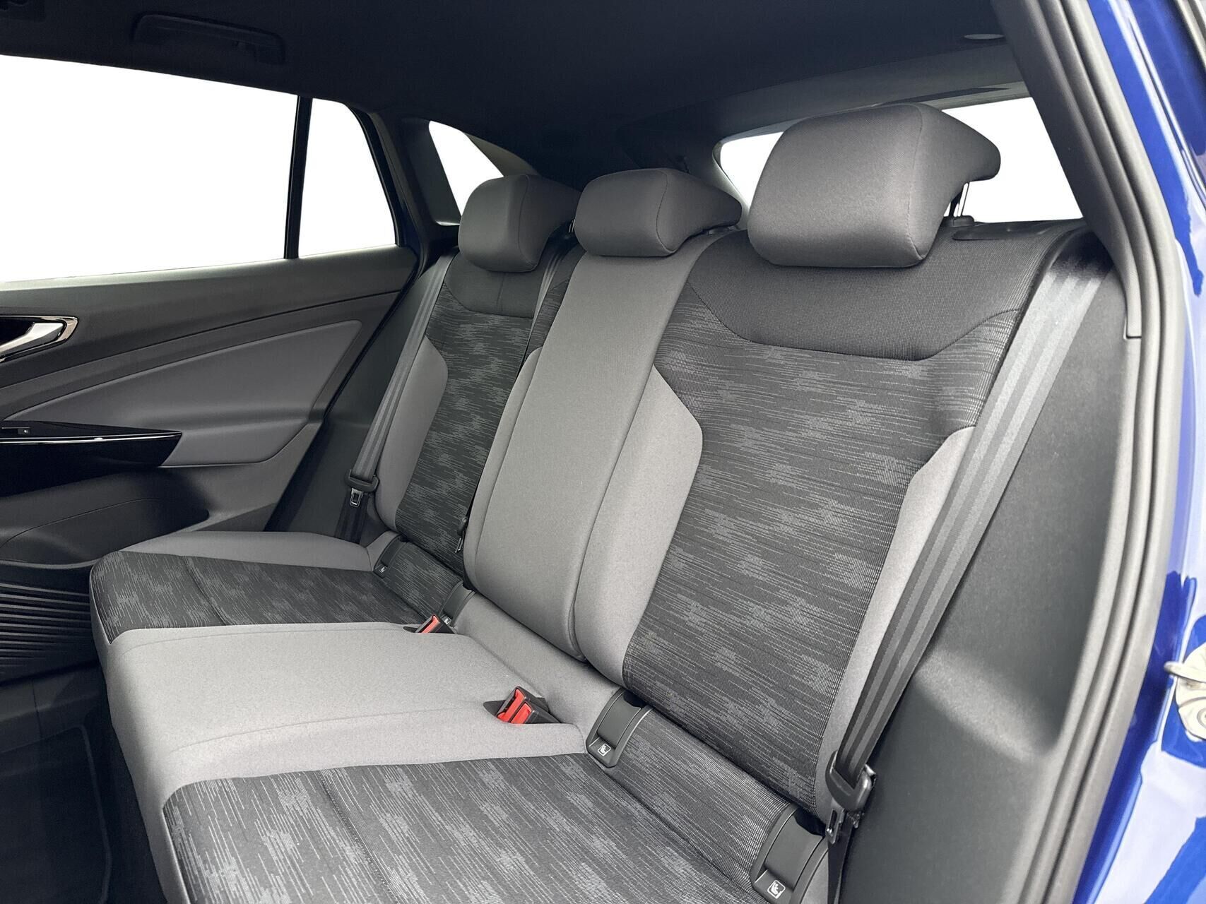 Blå VW ID.4 fra 2025