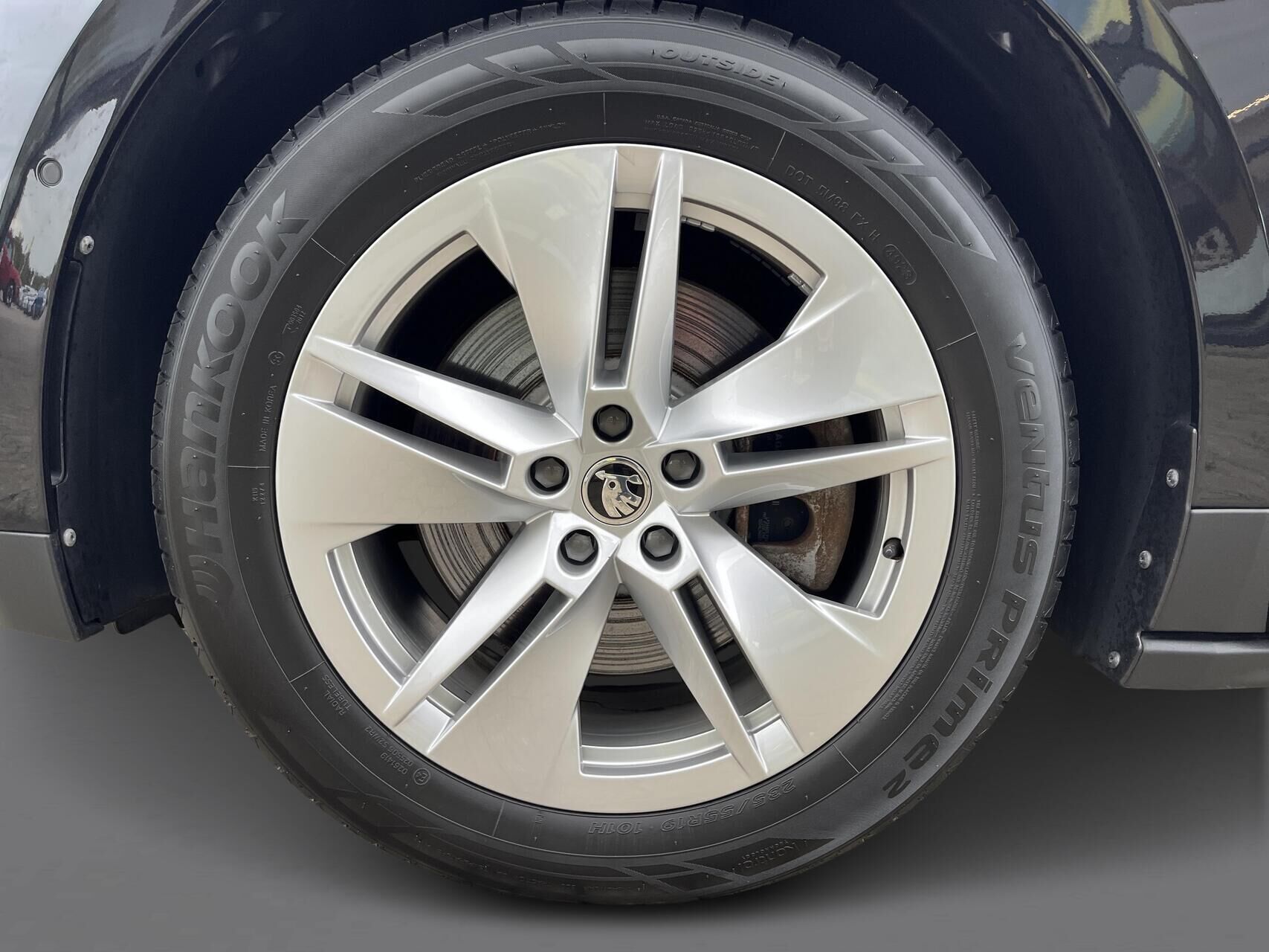 Sort Skoda Enyaq iV fra 2022