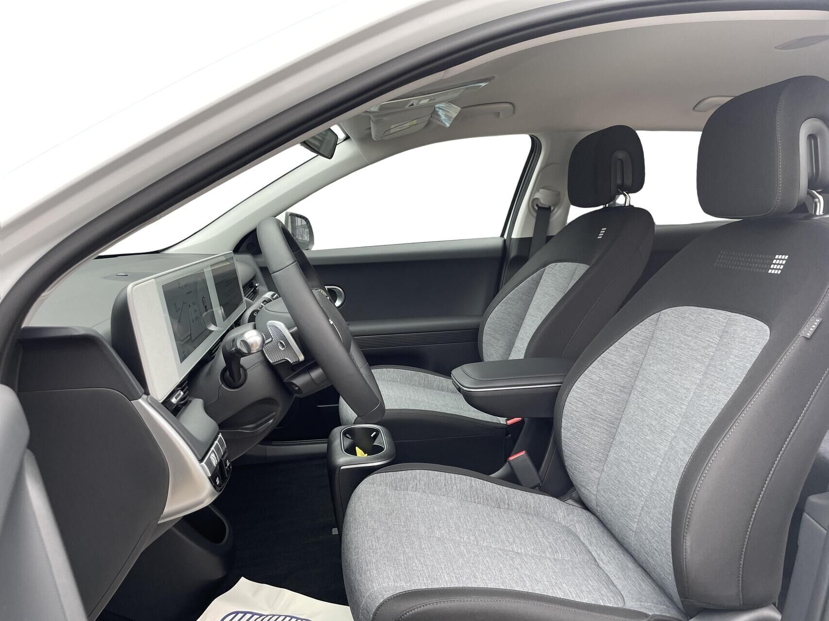 Hyundai Ioniq 5 Electric 77,4 kWh Essential 229HK 5d Aut.