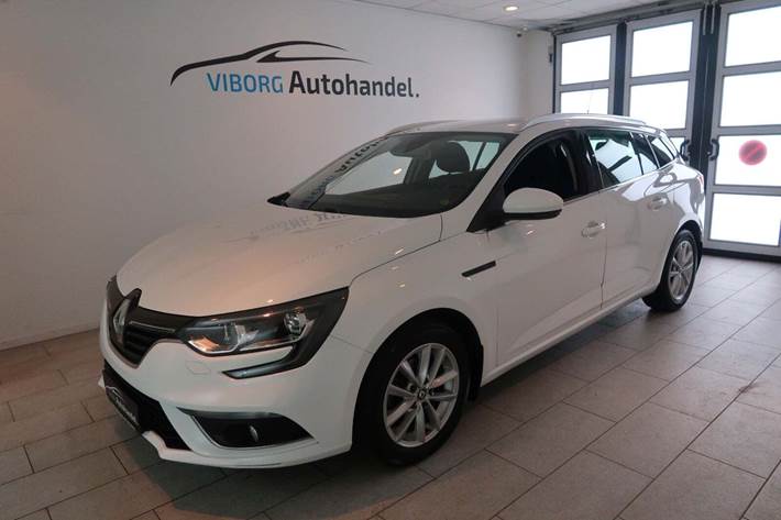 Hvid Renault Megane IV fra 2017