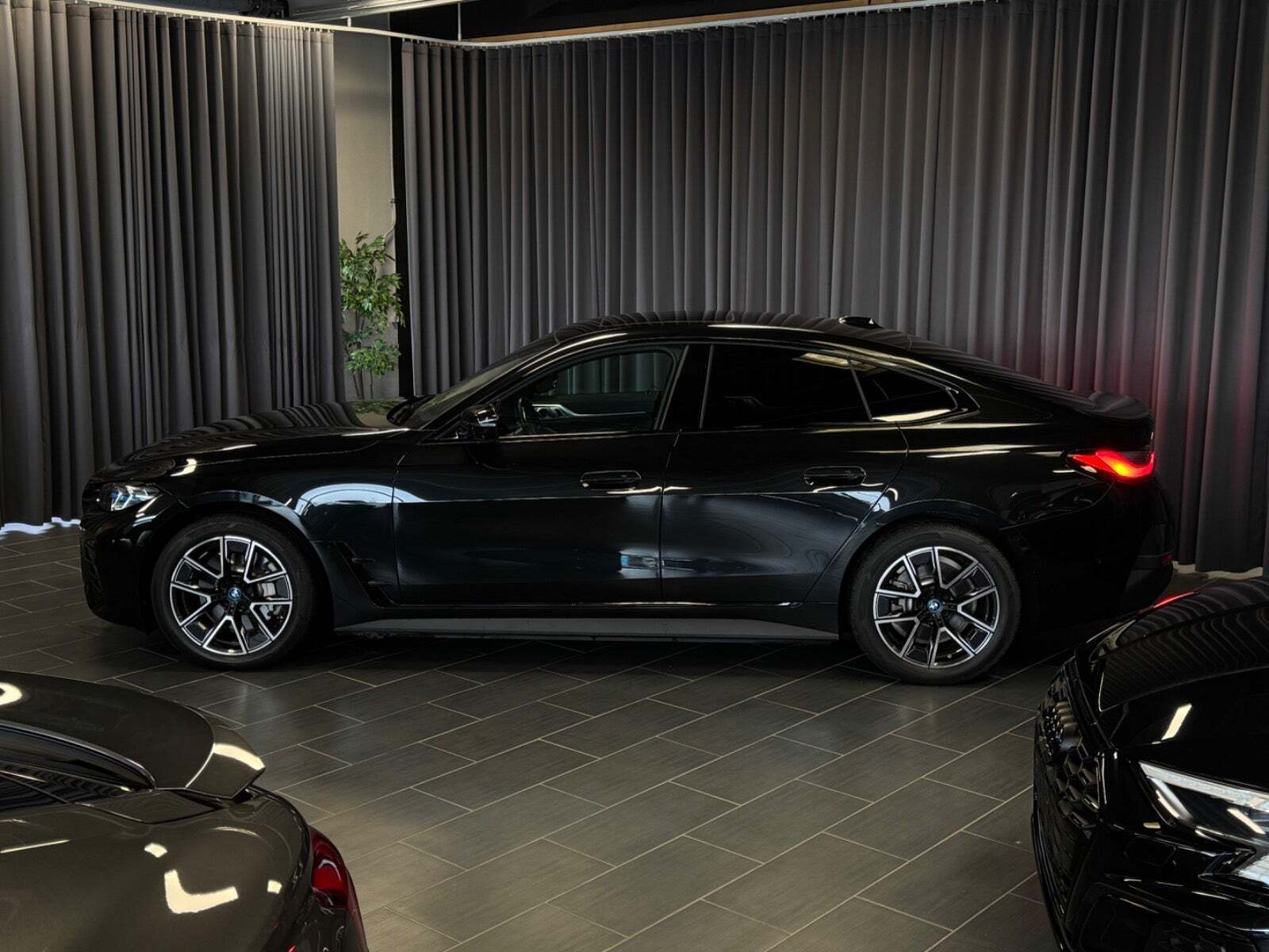 BMW i4 eDrive35 Fully Charged M-Sport