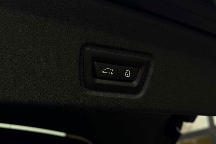 Sort BMW i4 fra 2023