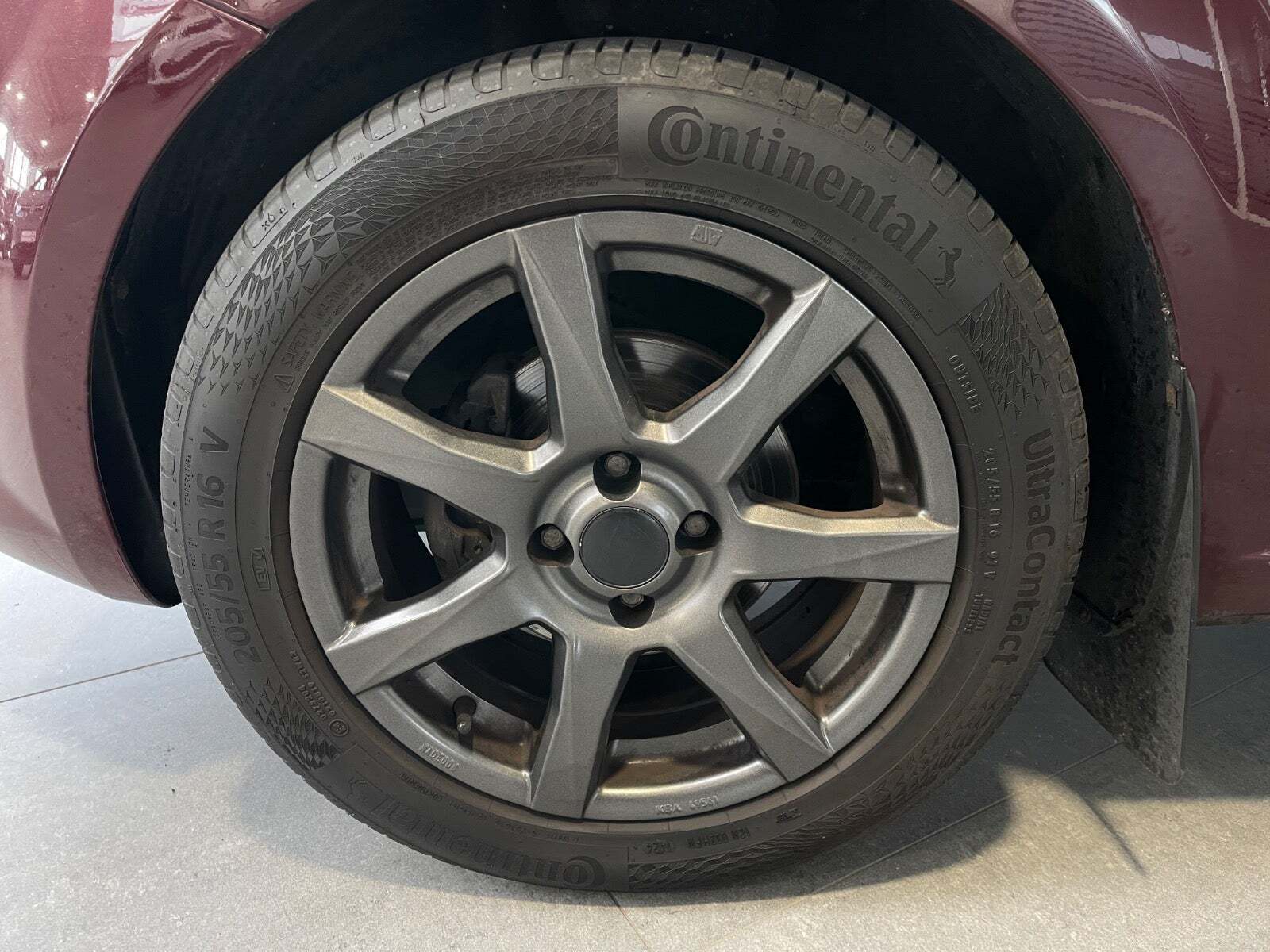 Rød Fiat Punto fra 2013