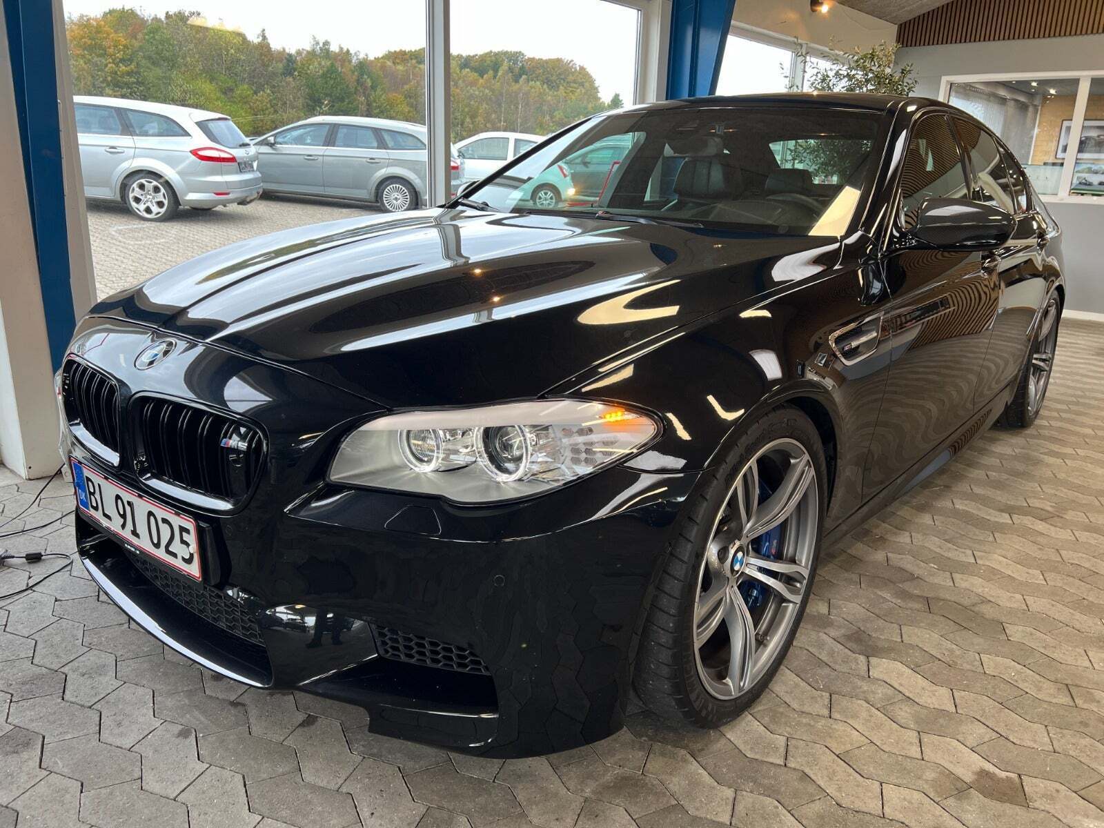 BMW M5 4,4 aut.