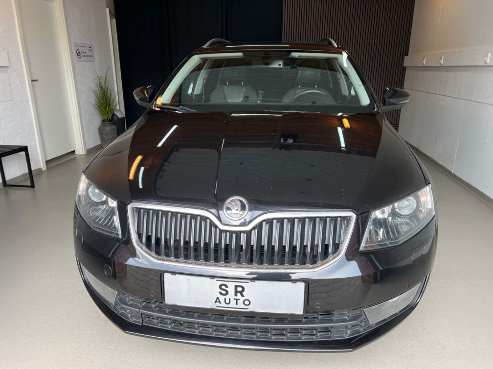 Skoda Octavia 2,0 TDi 150 Elegance Combi DSG