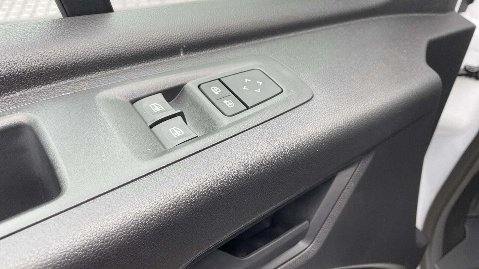 Hvid Renault Master V T35 fra 2025