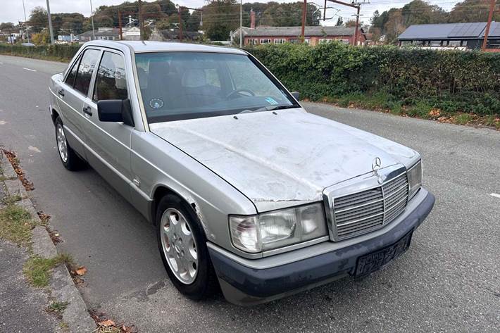 undefined Mercedes 190 E fra 1990
