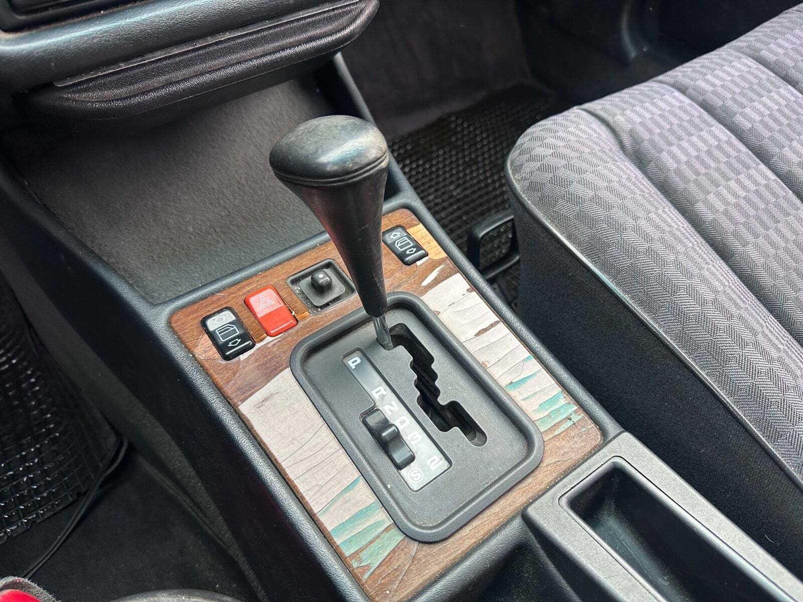 undefined Mercedes 190 E fra 1990