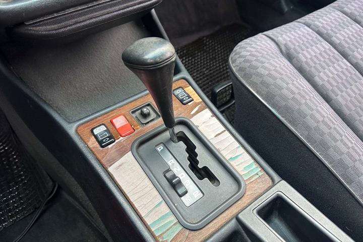 undefined Mercedes 190 E fra 1990