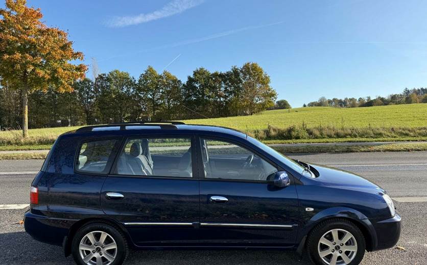 Kia Carens