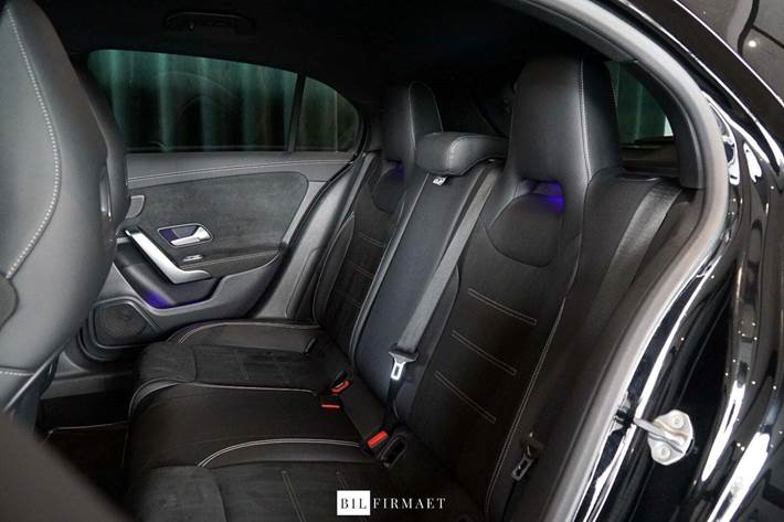 Sort Mercedes A250 e fra 2020