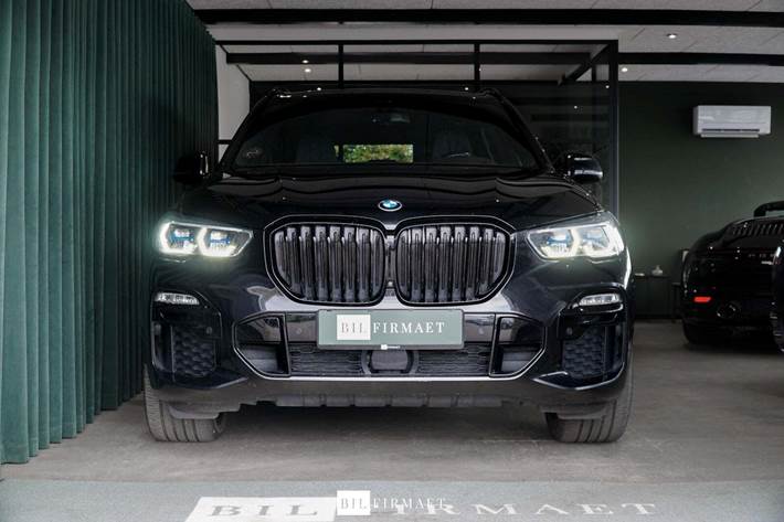 Sort BMW X5 fra 2021