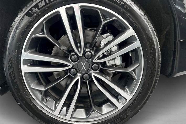 Sort Xpeng G6 fra 2024