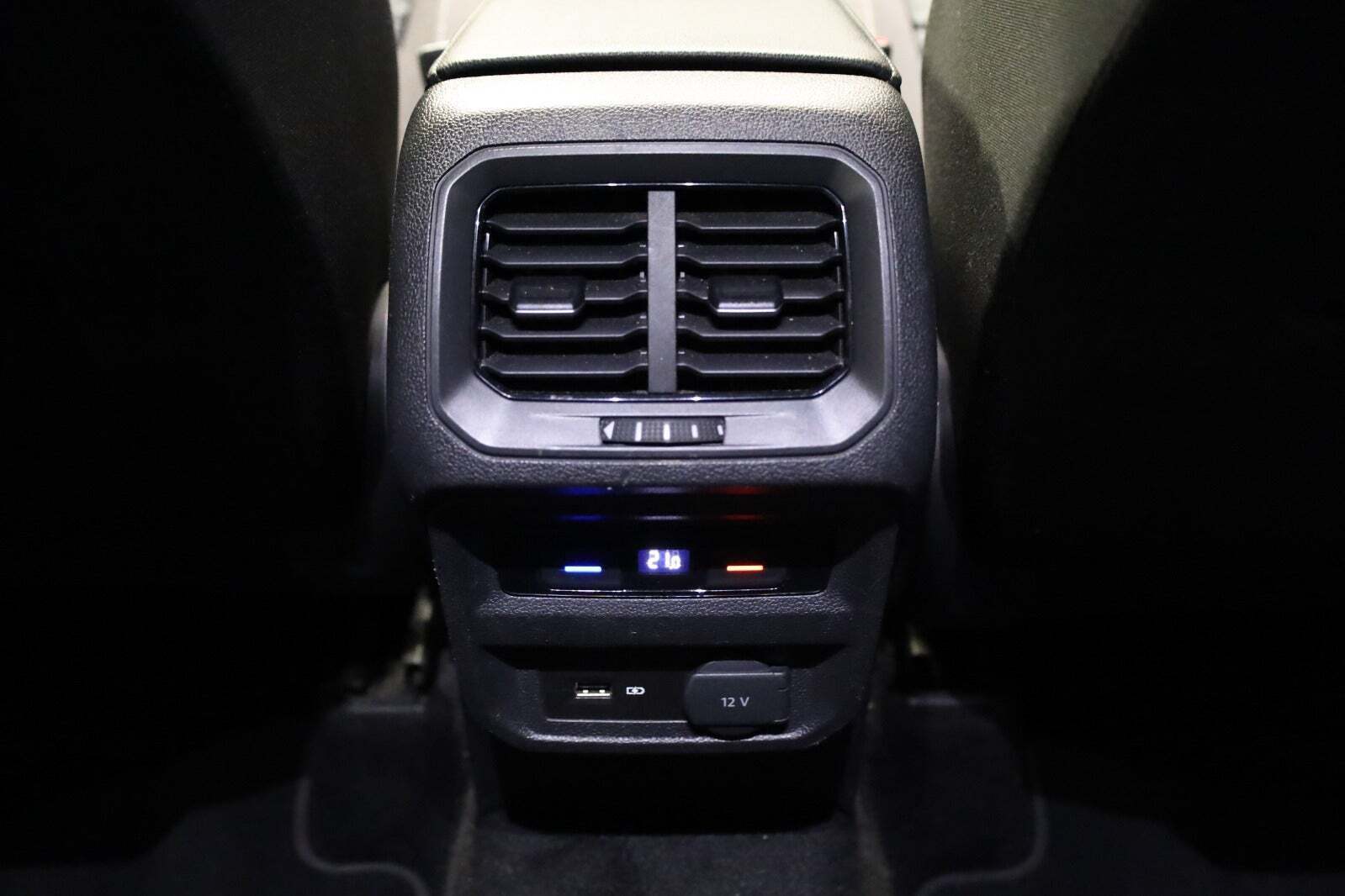 Hvid VW Tiguan fra 2019