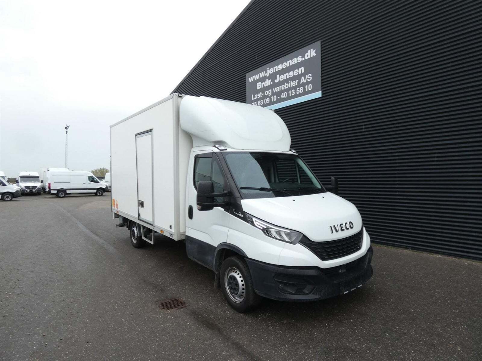 Iveco Daily 2,3 35S16 Alukasse m/lift AG8