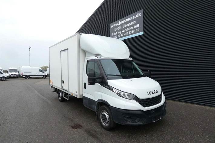 Hvid Iveco Daily fra 2021