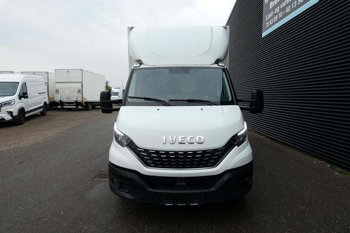 Hvid Iveco Daily fra 2021