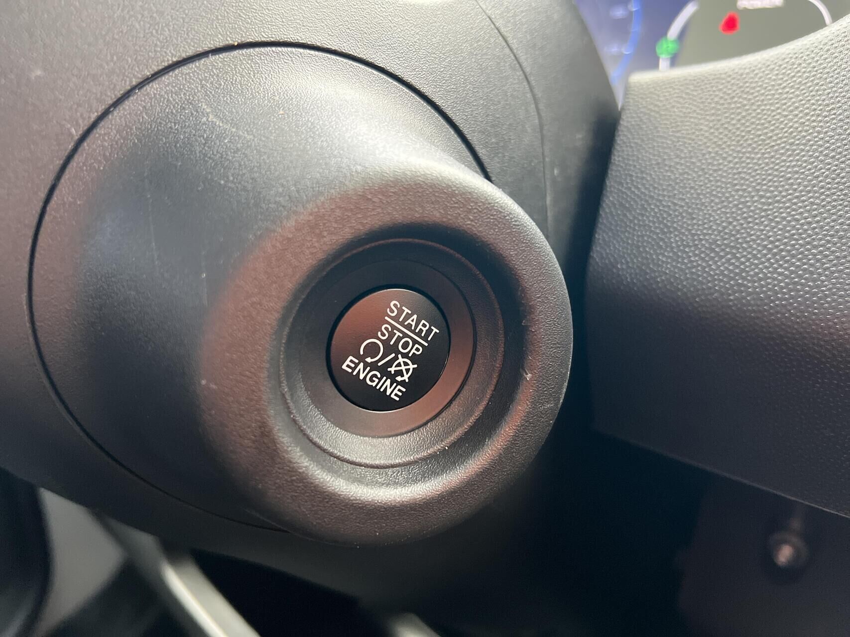 Hvid Toyota Proace Max Electric fra 2025