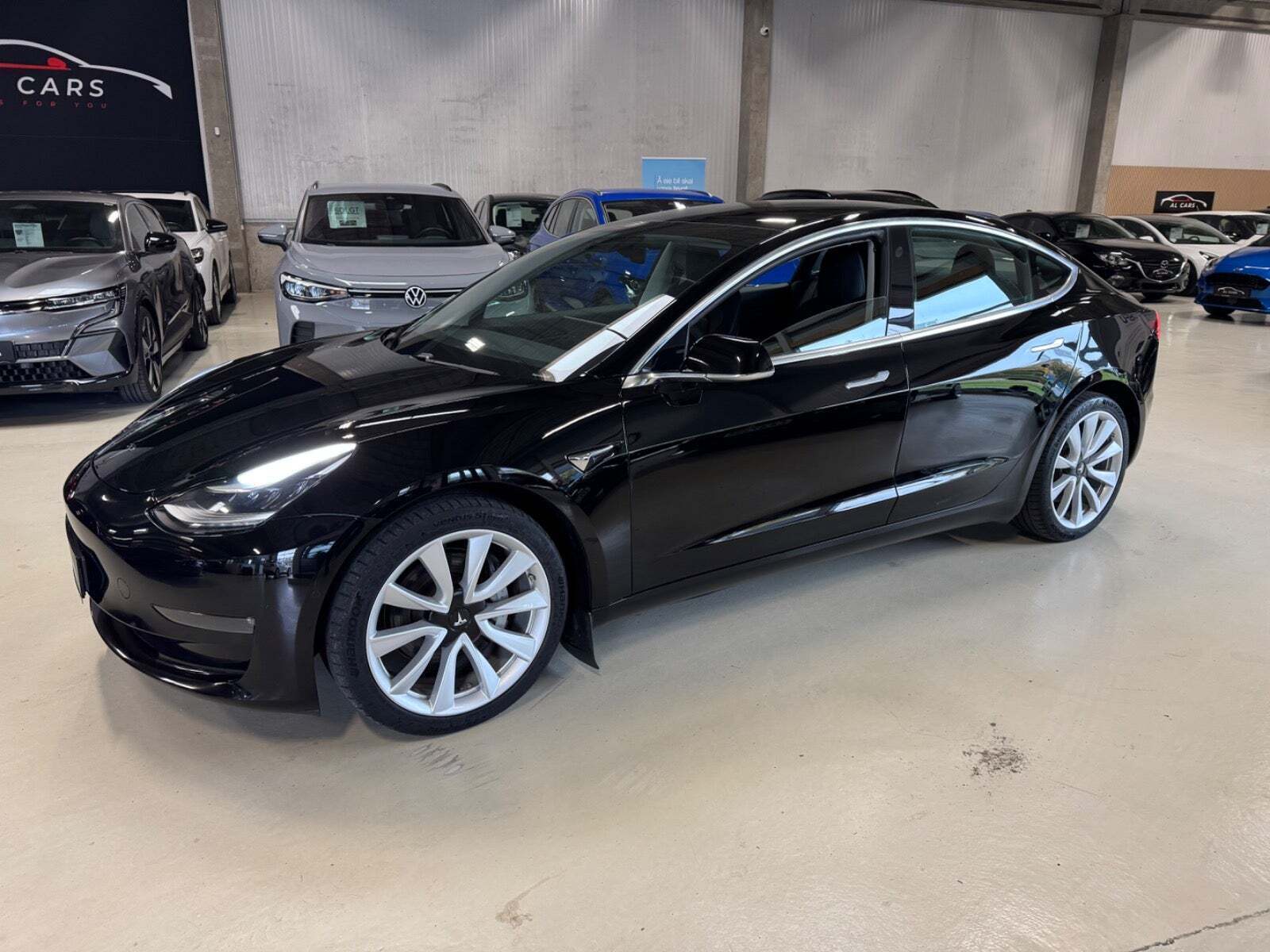 Tesla Model 3 Long Range AWD